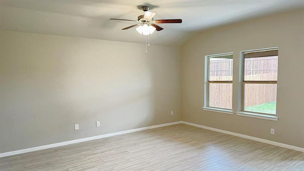 Spacious, unfurnished interior of a new home in Highlands at Chapel Creek, Fort Worth (Image 15). Spacious, unfurnished interior of a new home in Highlands at Chapel Creek, Fort Worth (Image 15).