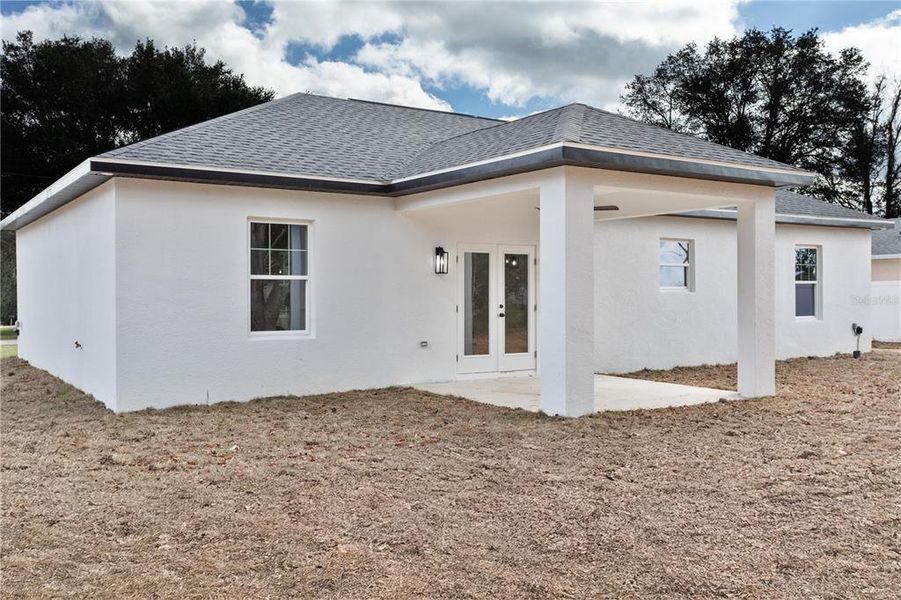 Exterior details and patio area of a home in , Ocala (Image 4). Exterior details and patio area of a home in , Ocala (Image 4).