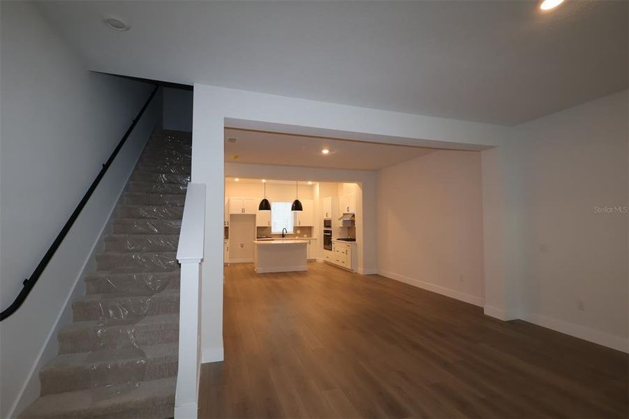 Spacious, unfurnished interior of a new home in Apex at Seminole Heights, Tampa (Image 16).