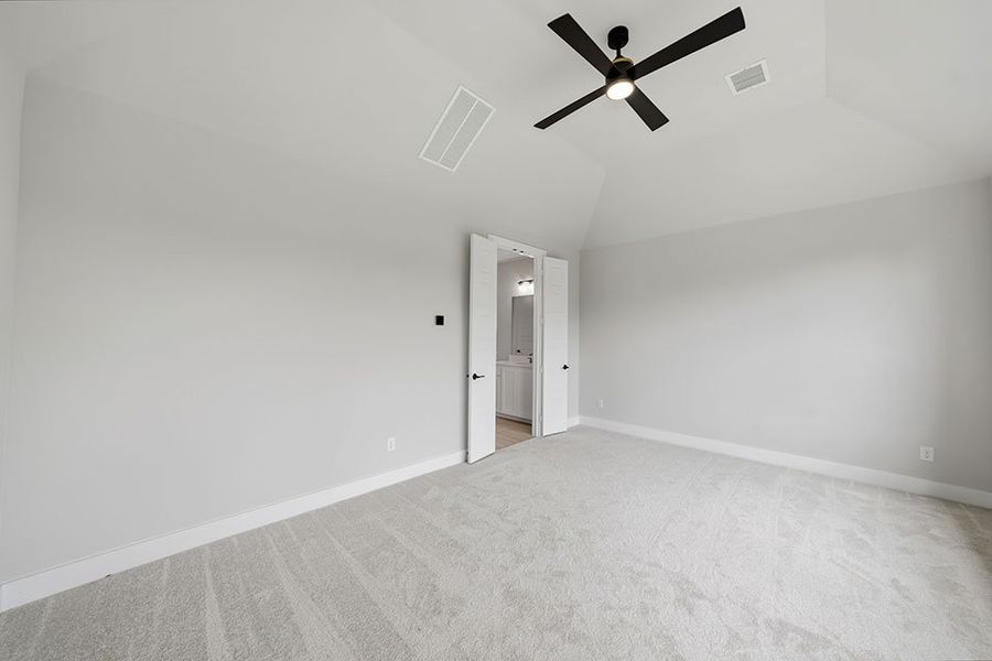 Spacious, unfurnished interior of a new home in Aster Park, McKinney (Image 27).
