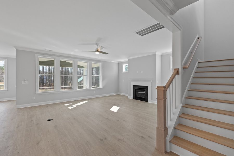 Representative unfurnished interior of a home built from the The Hampton by RobuckHomes in Baylee Ridge, Selma (Image 138).