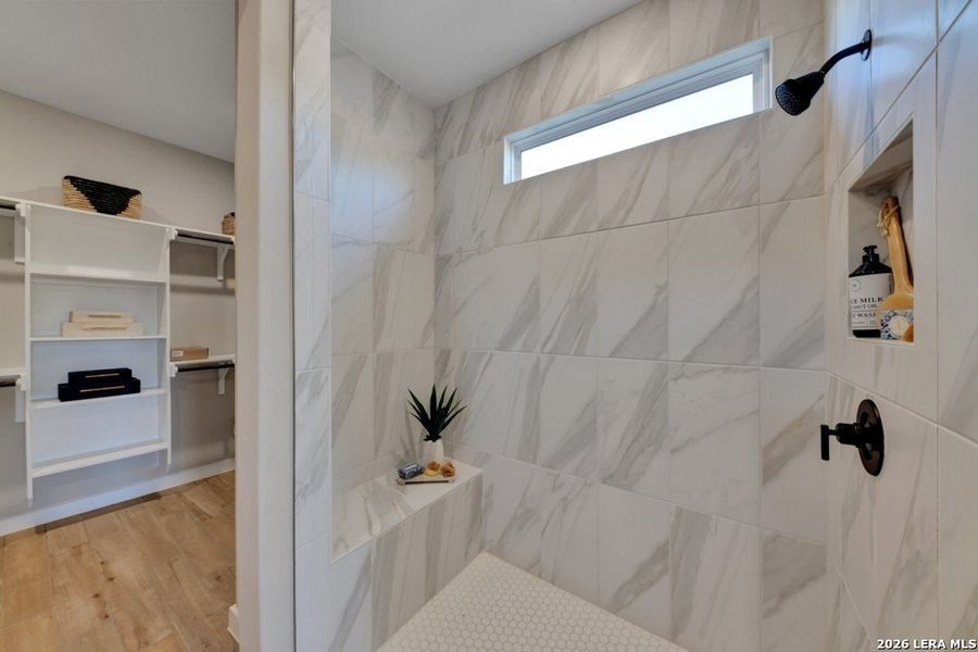 Close-up of interior finishes inside a home in Veranda, San Antonio (Image 13).