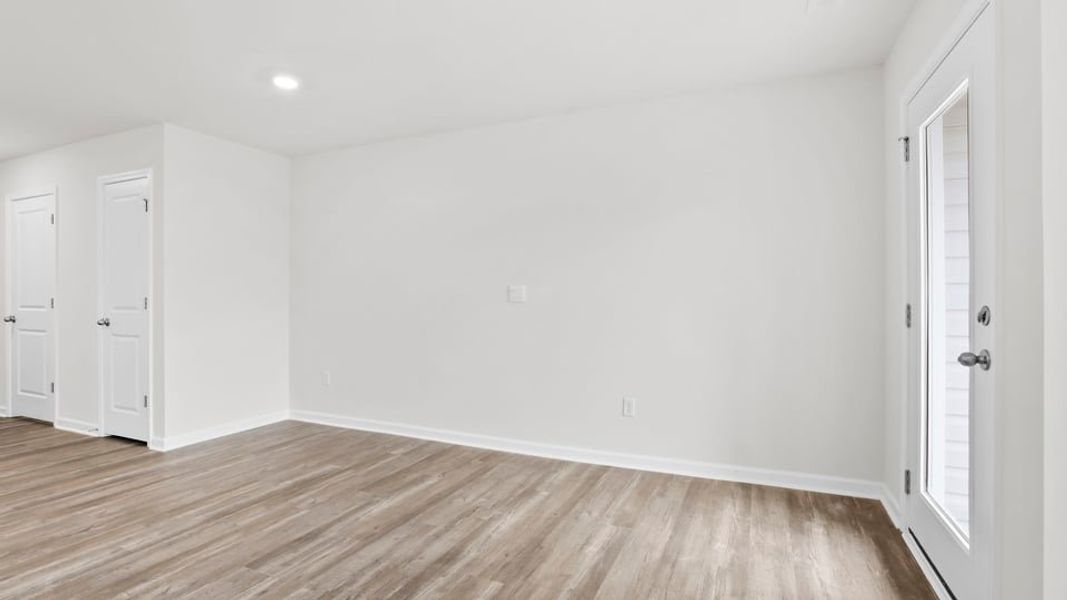 Spacious, unfurnished interior of a new home in Covington Village, Greer (Image 18).
