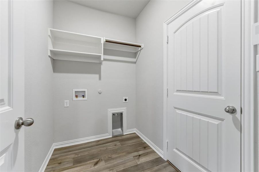 Spacious, unfurnished interior of a new home in Liberty Pointe, Gainesville (Image 14).