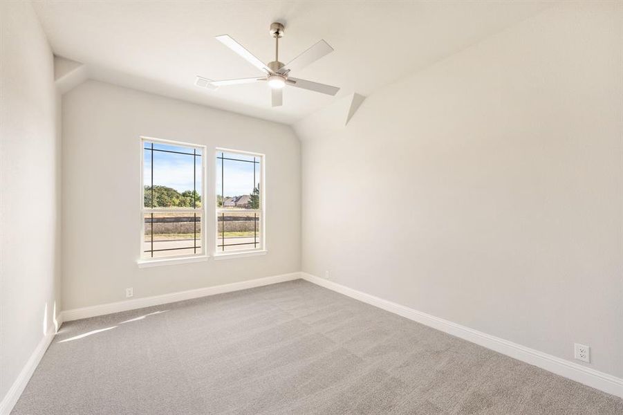 Spacious, unfurnished interior of a new home in Parks at Panchasarp Farms 55-60, Burleson (Image 22).