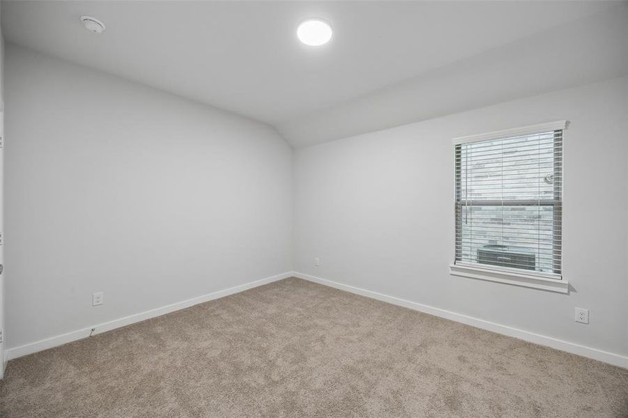 Spacious, unfurnished interior of a new home in , Lavon (Image 24).