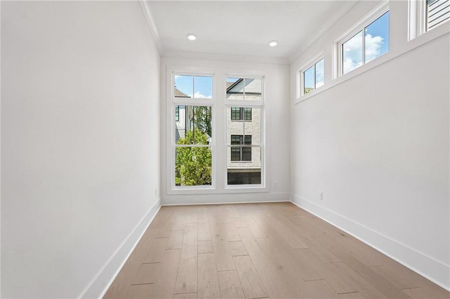 Spacious, unfurnished interior of a new home in Park Walke, Alpharetta (Image 52).