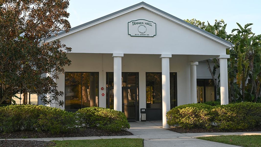 Community amenities in Esplanade at McKinnon Groves, Winter Garden (Image 27).
