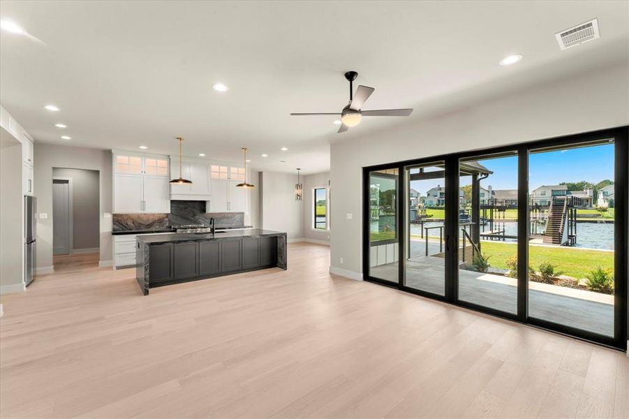 Image 33 of a home in . Image 33 of a home in .