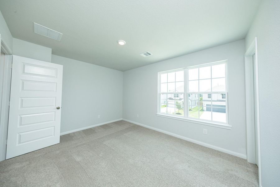 Spacious, unfurnished interior of a new home in Cliffstone Hills, Conroe (Image 7). Spacious, unfurnished interior of a new home in Cliffstone Hills, Conroe (Image 7).