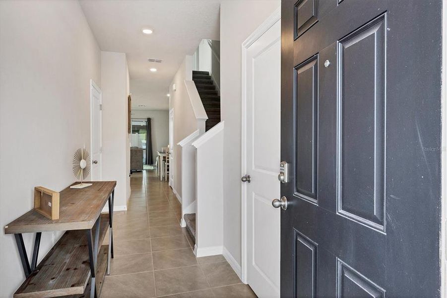 Furnished interior view inside a new home in Braden Pointe, Bradenton (Image 5). Furnished interior view inside a new home in Braden Pointe, Bradenton (Image 5).