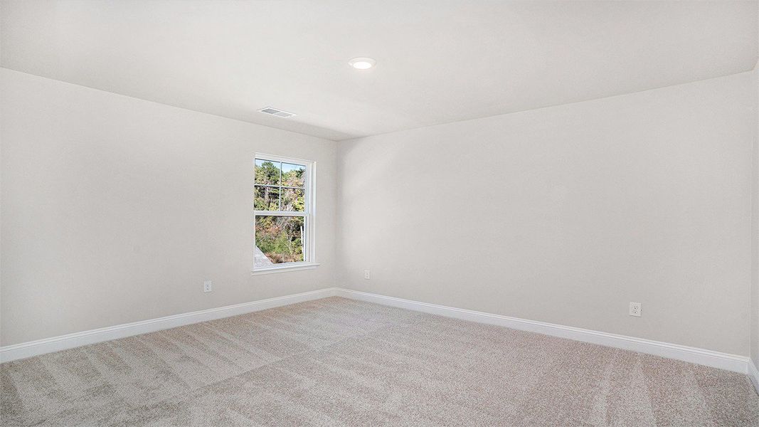 Spacious, unfurnished interior of a new home in Haven View, Murrells Inlet (Image 15).