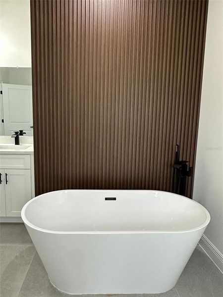 Furnished interior view inside a new home in , Ocala (Image 9).