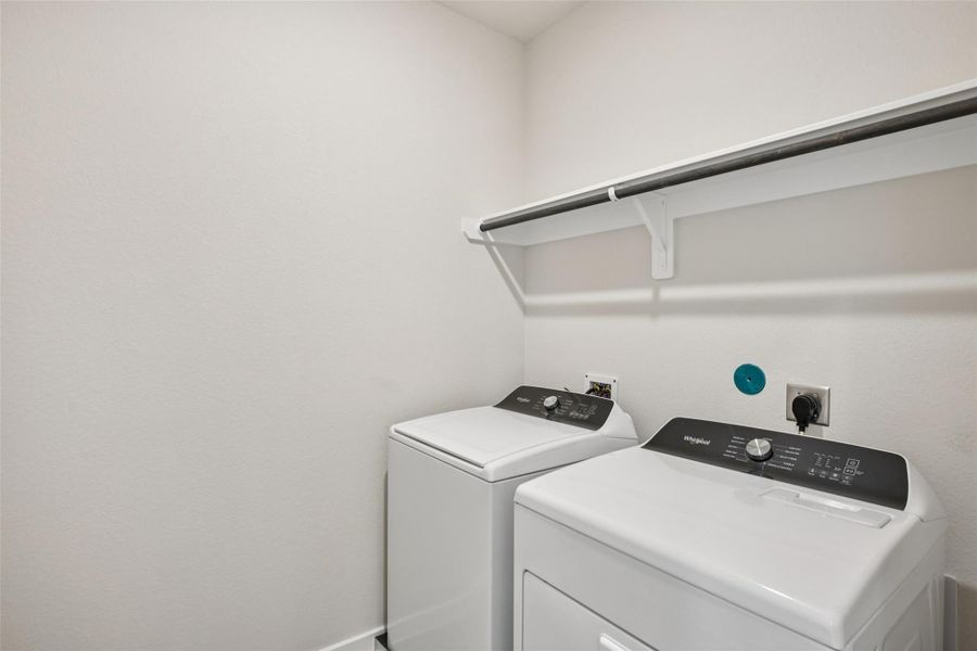 Close-up of interior finishes inside a home in Parkway Commons - City Series, Missouri City (Image 16).