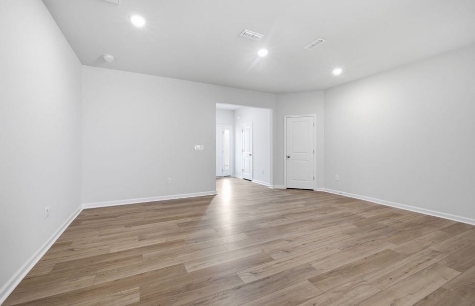 Spacious, unfurnished interior of a new home in Cambria, Garner (Image 40).