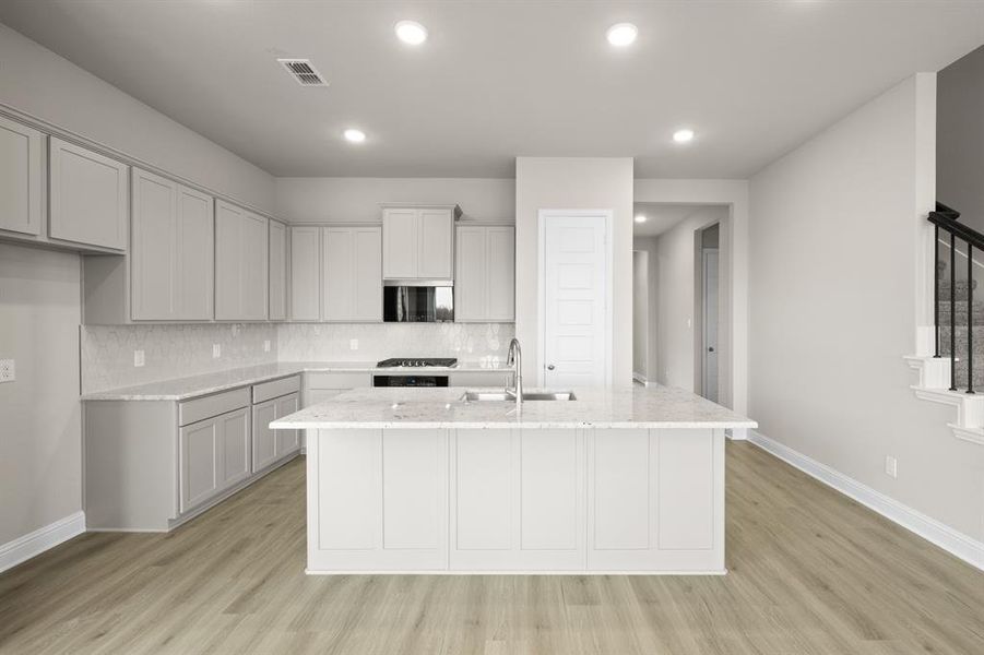 2432 Scott- Kitchen-2