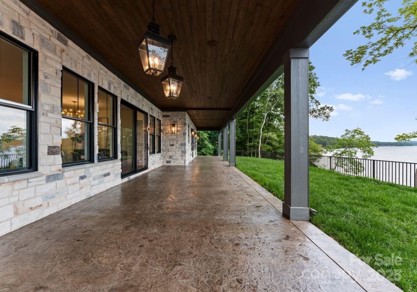 Spacious, unfurnished interior of a new home in , Norwood (Image 19).