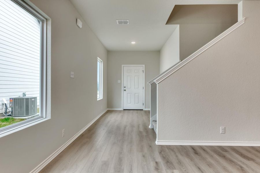 Image 19 representing the McKinney by Ashton Woods in Meadows at Hennersby Hollow 40's, San Antonio, TX.