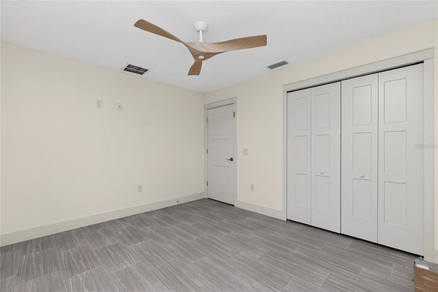 Spacious, unfurnished interior of a new home in , Punta Gorda (Image 48).