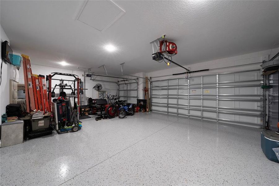 Spacious, unfurnished interior of a new home in , Kissimmee (Image 20).