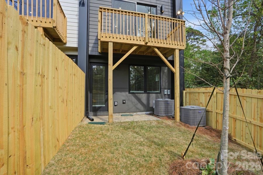 Exterior details and patio area of a home in , Charlotte (Image 4).