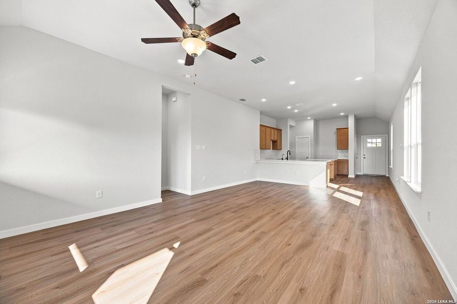 Spacious, unfurnished interior of a new home in Red Hawk Landing, San Antonio (Image 17).