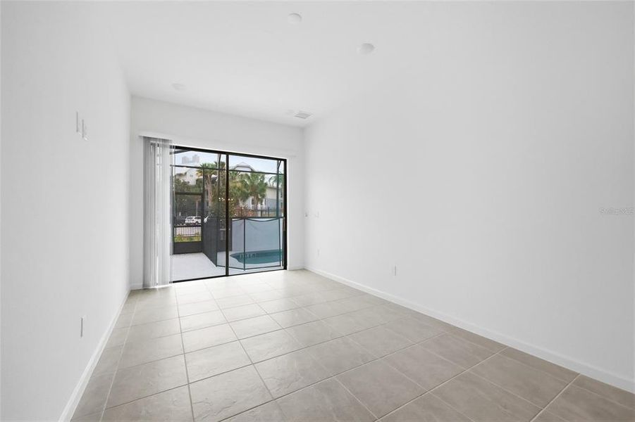 Spacious, unfurnished interior of a new home in Paradiso Grande Resort, Orlando (Image 37).