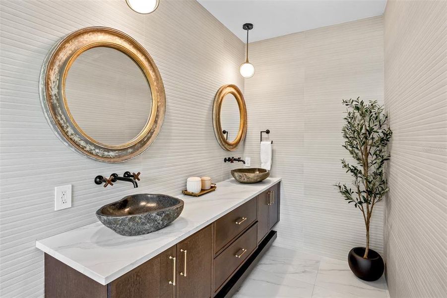 Image 52 of a home in .