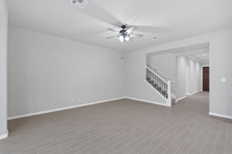 Spacious, unfurnished interior of a new home in Crescent Bluff, Georgetown (Image 29). Spacious, unfurnished interior of a new home in Crescent Bluff, Georgetown (Image 29).