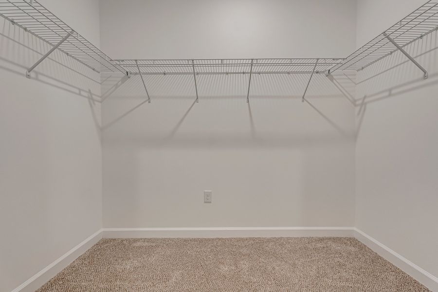 Spacious, unfurnished interior of a new home in Blossom Grove, Crestview (Image 39).