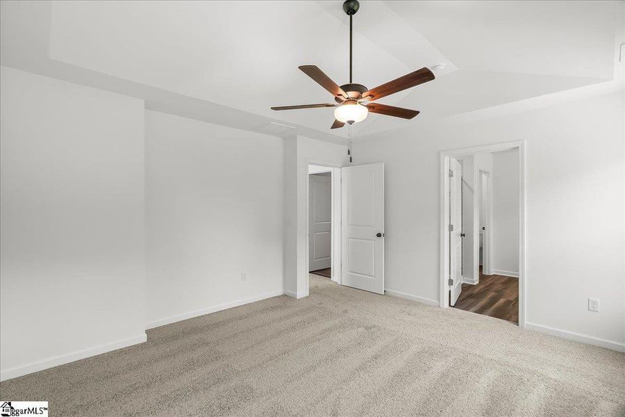 Spacious, unfurnished interior of a new home in Lynbrook, Boiling Springs (Image 33). Spacious, unfurnished interior of a new home in Lynbrook, Boiling Springs (Image 33).