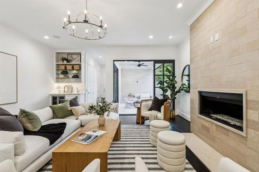 Furnished interior view inside a new home in , Dallas (Image 16). Furnished interior view inside a new home in , Dallas (Image 16).