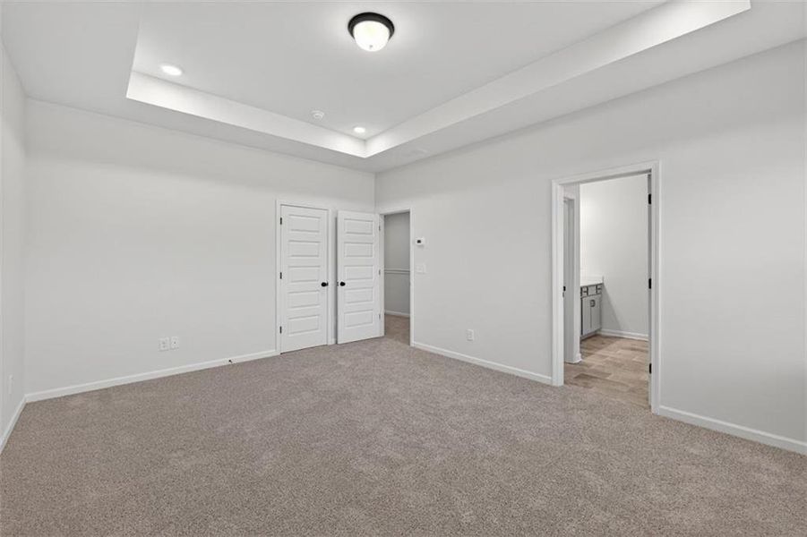 Spacious, unfurnished interior of a new home in Sanders Park, Austell (Image 17).