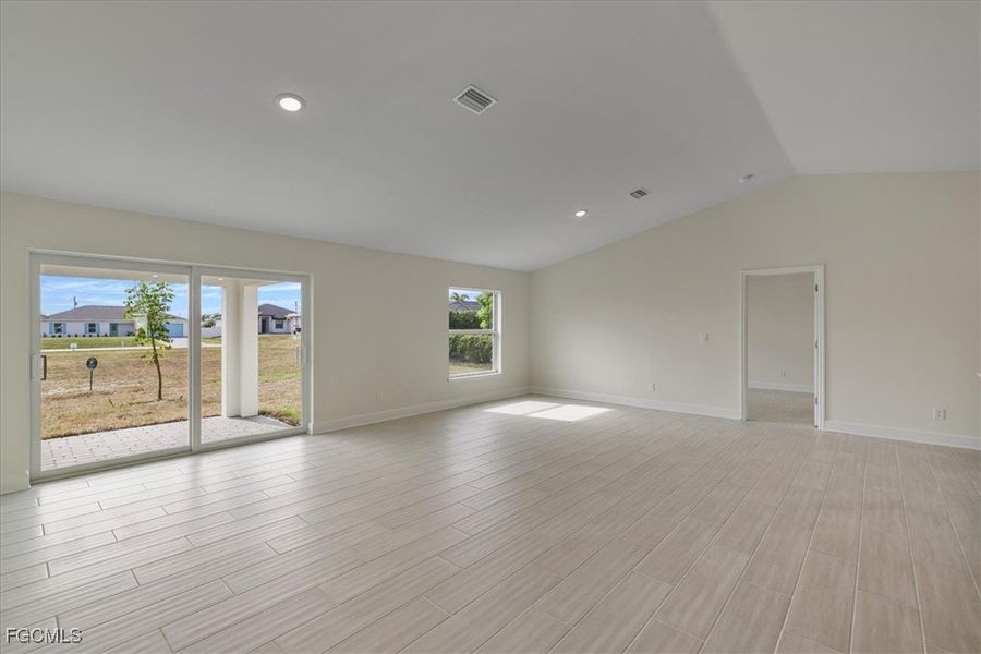 Spacious, unfurnished interior of a new home in Cape Coral, Cape Coral (Image 16). Spacious, unfurnished interior of a new home in Cape Coral, Cape Coral (Image 16).