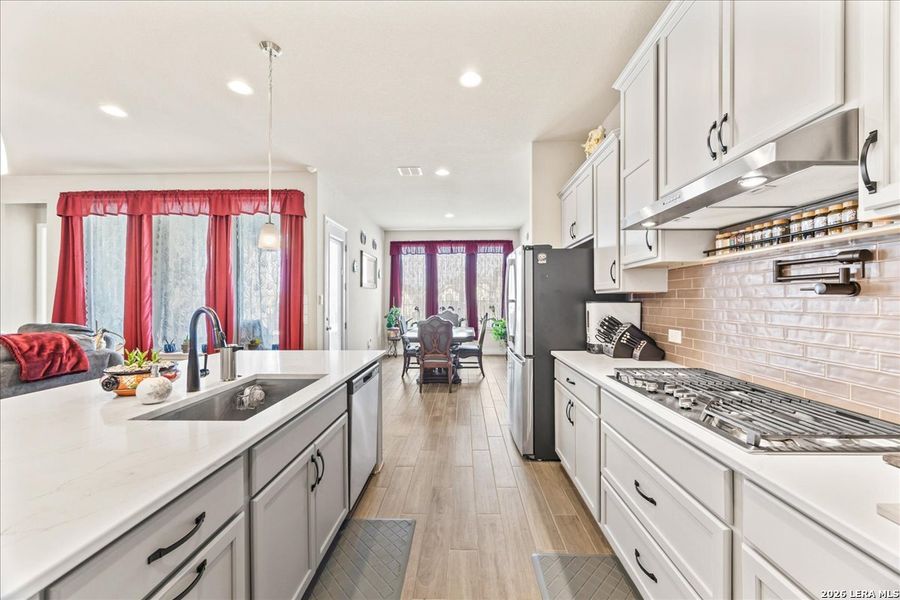 Furnished interior view inside a new home in , Bulverde (Image 30).