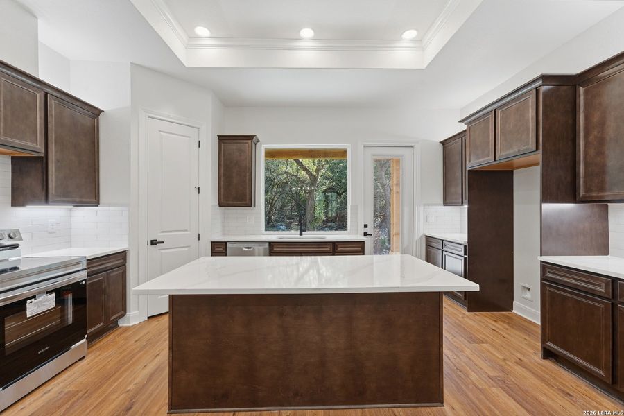 Furnished interior view inside a new home in , Canyon Lake (Image 12).