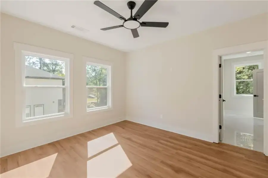 Spacious, unfurnished interior of a new home in , Snellville (Image 25). Spacious, unfurnished interior of a new home in , Snellville (Image 25).