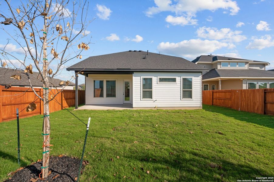 Exterior details and patio area of a home in Stillwater Ranch, San Antonio (Image 23).