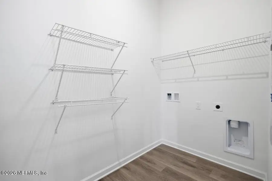 Spacious, unfurnished interior of a new home in , Jacksonville (Image 19).