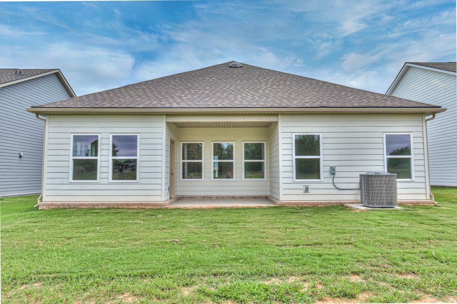 *Photo of Cleveland Plan. Design Features may vary per community.