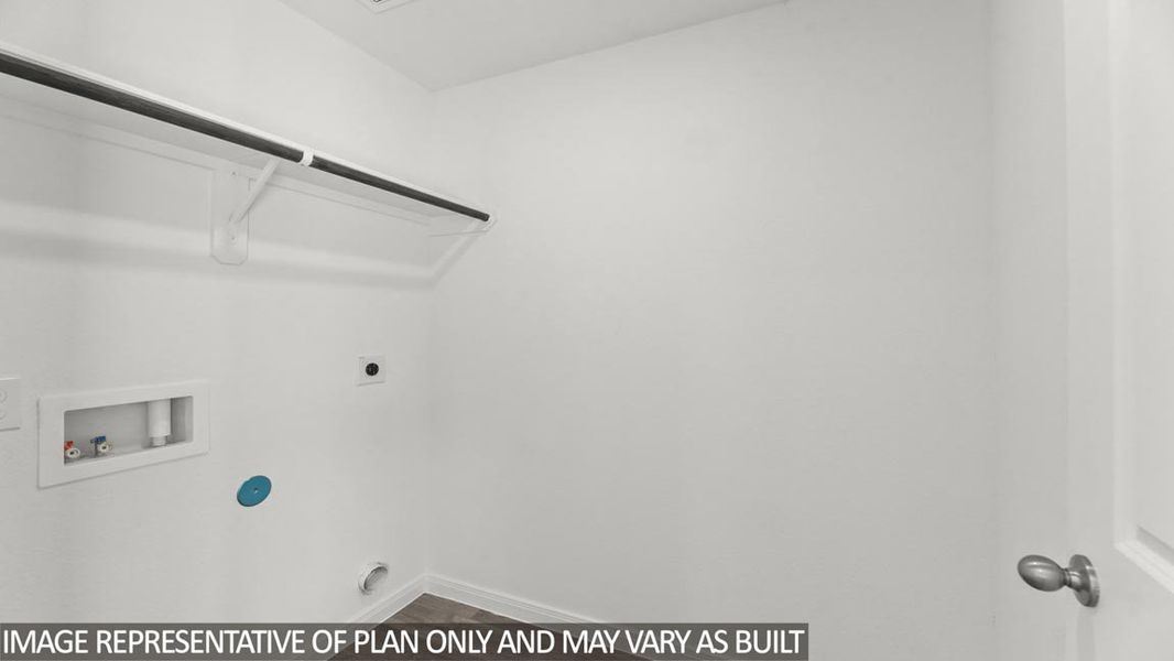 Spacious, unfurnished interior of a new home in Gemini, Splendora (Image 11).