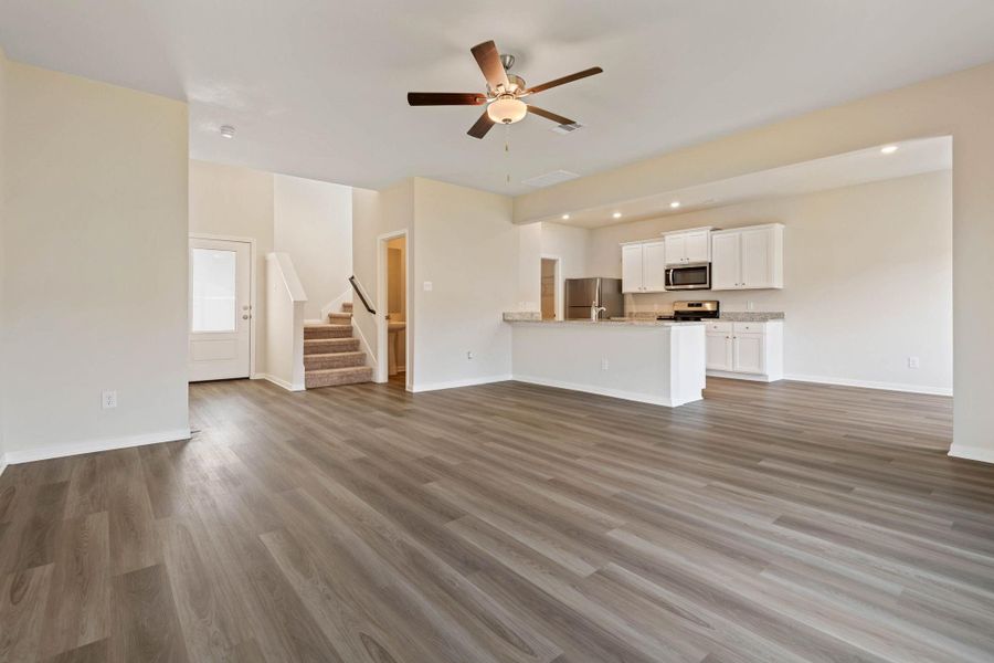 Spacious, unfurnished interior of a new home in Pinewood Trails, Cleveland (Image 11). Spacious, unfurnished interior of a new home in Pinewood Trails, Cleveland (Image 11).