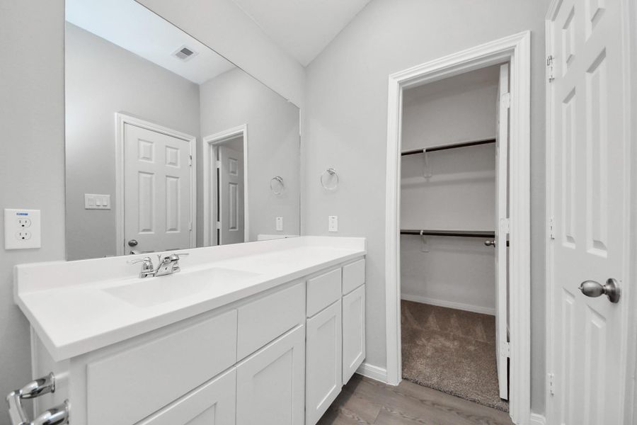 Image 14 of a home in . Image 14 of a home in .