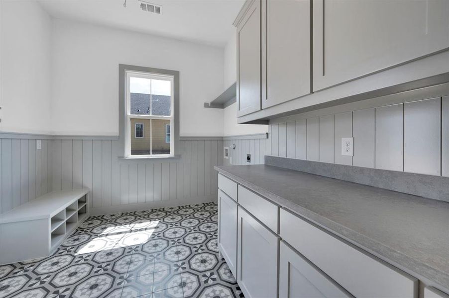 Furnished interior view inside a new home in , Midlothian (Image 3).