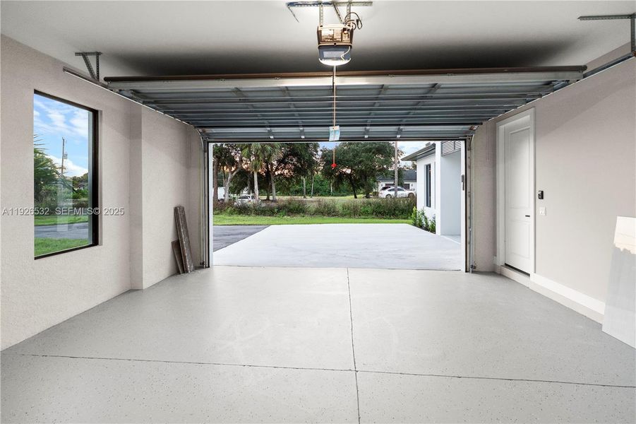 Spacious, unfurnished interior of a new home in , Naples (Image 41). Spacious, unfurnished interior of a new home in , Naples (Image 41).