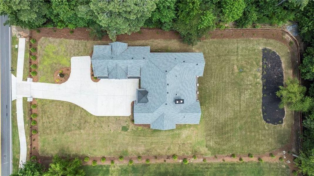 Community amenities in , Roswell (Image 76).