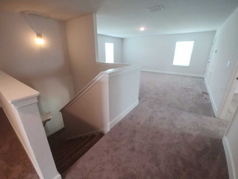 Spacious, unfurnished interior of a new home in Ocala Crossings South, Ocala (Image 9).
