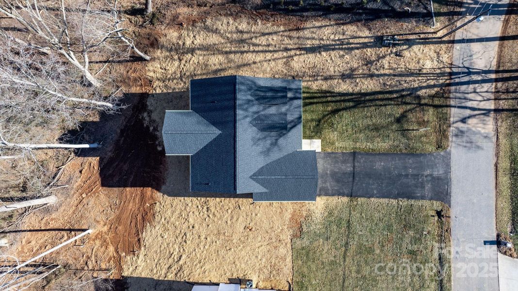 Image 39 of a home in .