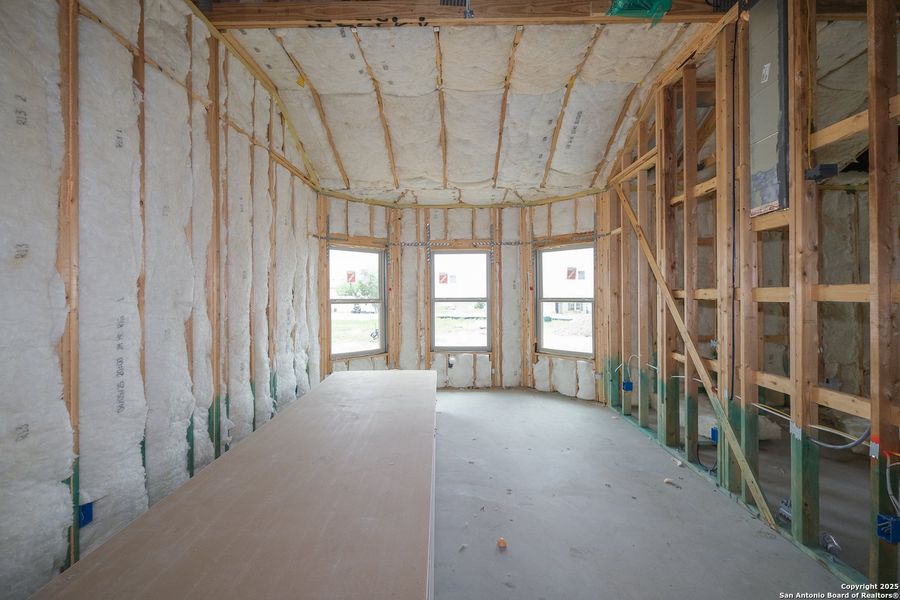 Spacious, unfurnished interior of a new home in Paloma Park, Converse (Image 25). Spacious, unfurnished interior of a new home in Paloma Park, Converse (Image 25).
