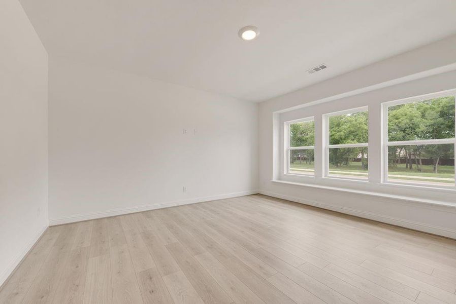 Spacious, unfurnished interior of a new home in Dominion of Pleasant Valley, Wylie (Image 31). Spacious, unfurnished interior of a new home in Dominion of Pleasant Valley, Wylie (Image 31).
